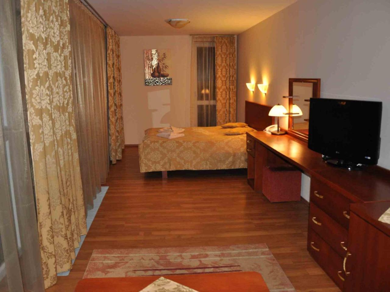 Hotel Pramen - Sivek Hotels Дудінце Екстер'єр фото